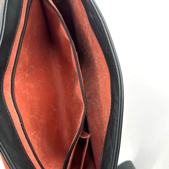 Jost German Design men’s crossbody leather nurse backpack computer bag - Picture 11 of 16